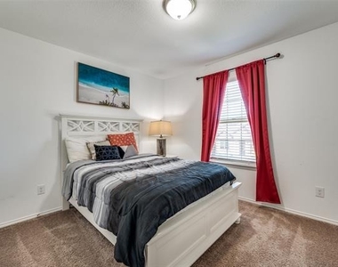 2328 Brightstone Drive - Photo Thumbnail 12