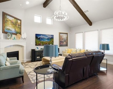 1132 Thornhill Way - Photo Thumbnail 2