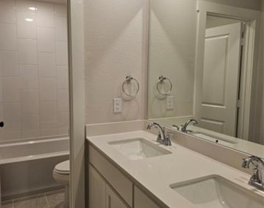 221 Chestnut Street - Photo Thumbnail 13