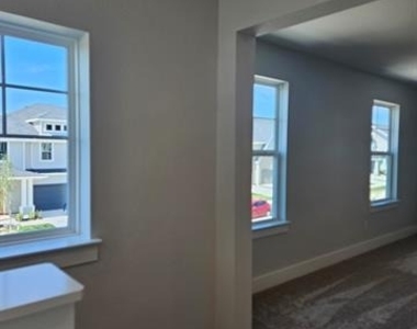 221 Chestnut Street - Photo Thumbnail 21