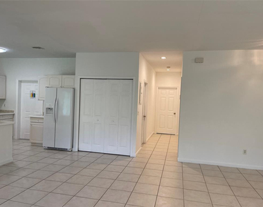 713 Ne 4th Street - Photo Thumbnail 11