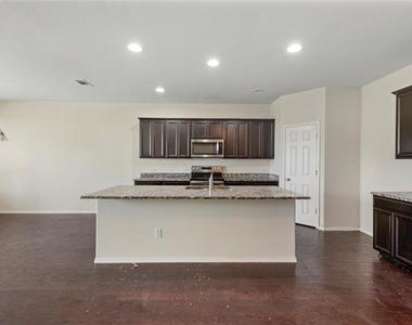 2239 Heaton Street - Photo Thumbnail 6