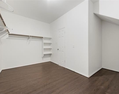 2239 Heaton Street - Photo Thumbnail 17