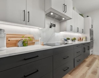4029 Ivanhoe Lane - Photo Thumbnail 6