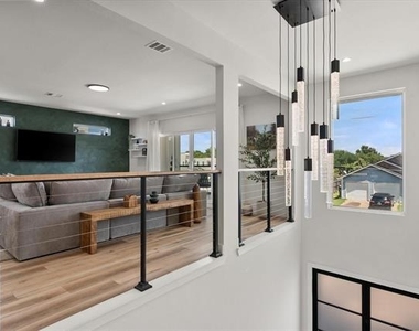 4029 Ivanhoe Lane - Photo Thumbnail 21