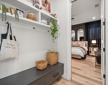 4029 Ivanhoe Lane - Photo Thumbnail 31