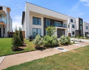 4029 Ivanhoe Lane - Photo Thumbnail 32