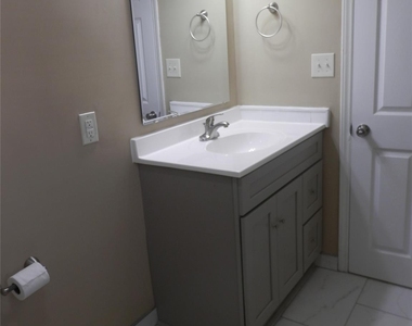 67 Barber Street Nw - Photo Thumbnail 25
