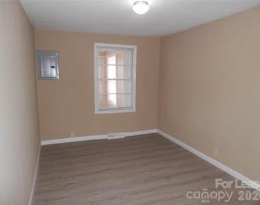 67 Barber Street Nw - Photo Thumbnail 12