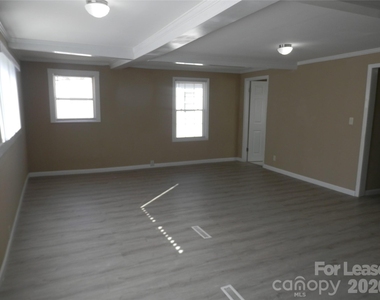 67 Barber Street Nw - Photo Thumbnail 16