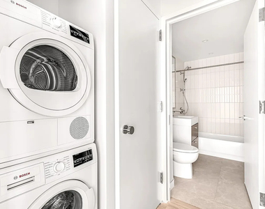West 42nd Street, New York, NY 10036 - Photo Thumbnail 5