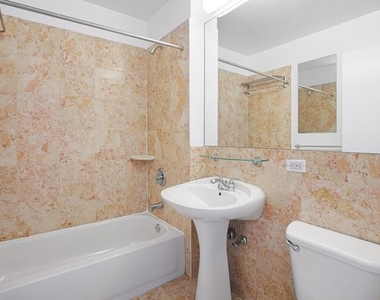 West 43rd Street, New York, NY 10036 - Photo Thumbnail 2