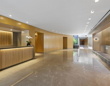 West 43rd Street, New York, NY 10036 - Photo Thumbnail 3