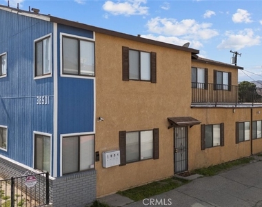 38501 Larkin Avenue - Photo Thumbnail 1