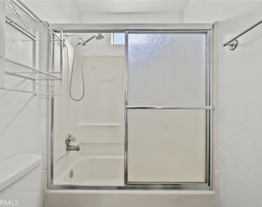 38501 Larkin Avenue - Photo Thumbnail 19