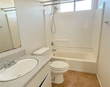 16701 Lynn Lane - Photo Thumbnail 13