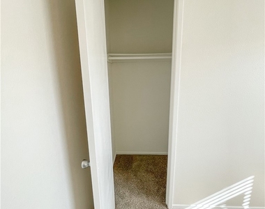 16701 Lynn Lane - Photo Thumbnail 18