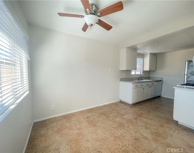 16701 Lynn Lane - Photo Thumbnail 8