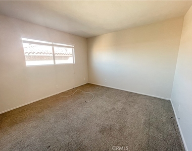 16701 Lynn Lane - Photo Thumbnail 14