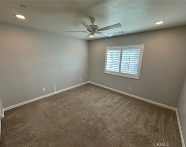 501 Villa Way - Photo Thumbnail 26