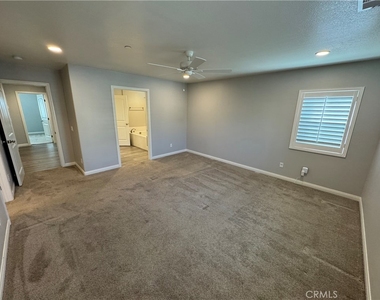 501 Villa Way - Photo Thumbnail 28