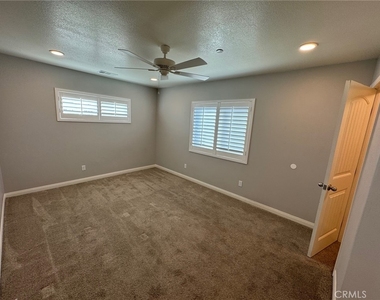 501 Villa Way - Photo Thumbnail 23