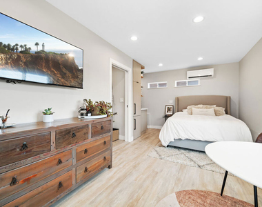 7520 Earldom Avenue - Photo Thumbnail 21