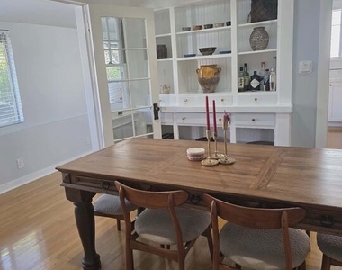 2122 N Hillhurst Avenue - Photo Thumbnail 1