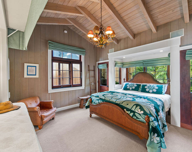 24542 Malibu Road - Photo Thumbnail 8