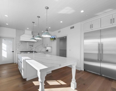 566 Ida Street - Photo Thumbnail 14