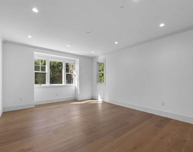 566 Ida Street - Photo Thumbnail 27