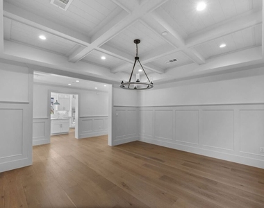 566 Ida Street - Photo Thumbnail 7