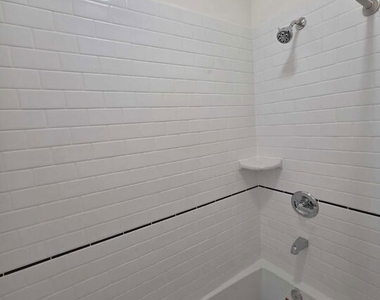 1275 N Wilton Place - Photo Thumbnail 5