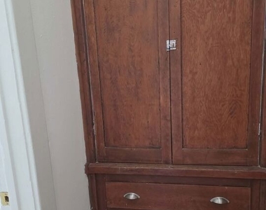 1275 N Wilton Place - Photo Thumbnail 4