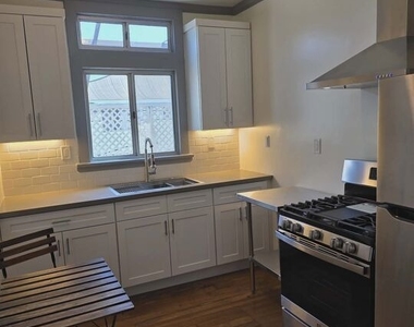 1275 N Wilton Place - Photo Thumbnail 1