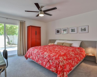 1421 Sunflower Circle N - Photo Thumbnail 2