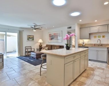 1421 Sunflower Circle N - Photo Thumbnail 11
