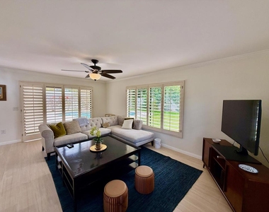 75309 Palm Shadow Drive - Photo Thumbnail 4