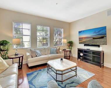 3120 E Latitude Circle - Photo Thumbnail 17