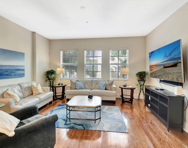 3120 E Latitude Circle - Photo Thumbnail 14
