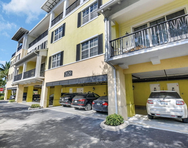 3120 E Latitude Circle - Photo Thumbnail 1