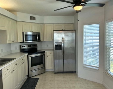 1930 Westminster Circle - Photo Thumbnail 2