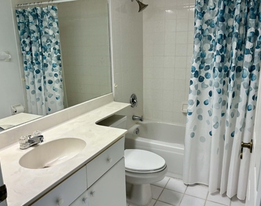 1930 Westminster Circle - Photo Thumbnail 20