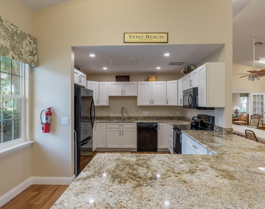 1930 Westminster Circle - Photo Thumbnail 37