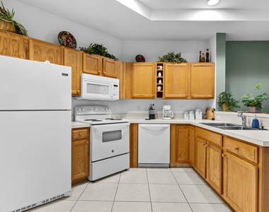 8243 Mulligan Circle - Photo Thumbnail 12