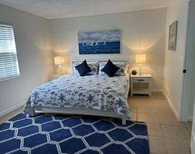2319 Tamarind Drive - Photo Thumbnail 7