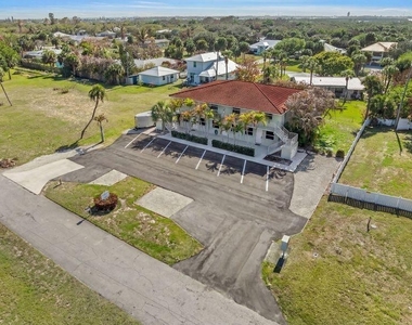 2319 Tamarind Drive - Photo Thumbnail 27