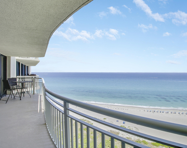 3000 N Ocean Drive N - Photo Thumbnail 16