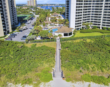 3000 N Ocean Drive N - Photo Thumbnail 29