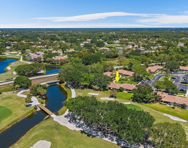 821 Club Drive - Photo Thumbnail 27